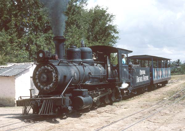 The infamous Rafael tourist train at Altuna - #1386 - 09 March